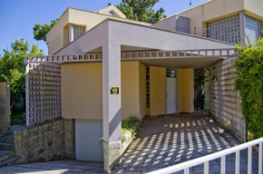 Отель Villa Lake View  Картейра